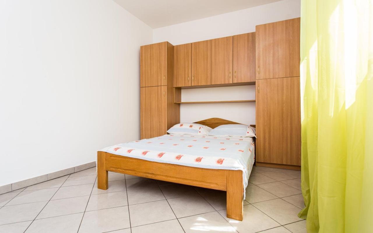 Apartman Justinic Šilo Eksteriør bilde